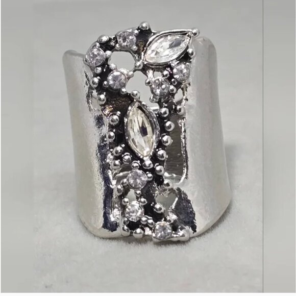 CZ Shield Ring - Size 7 - Picture 4 of 6